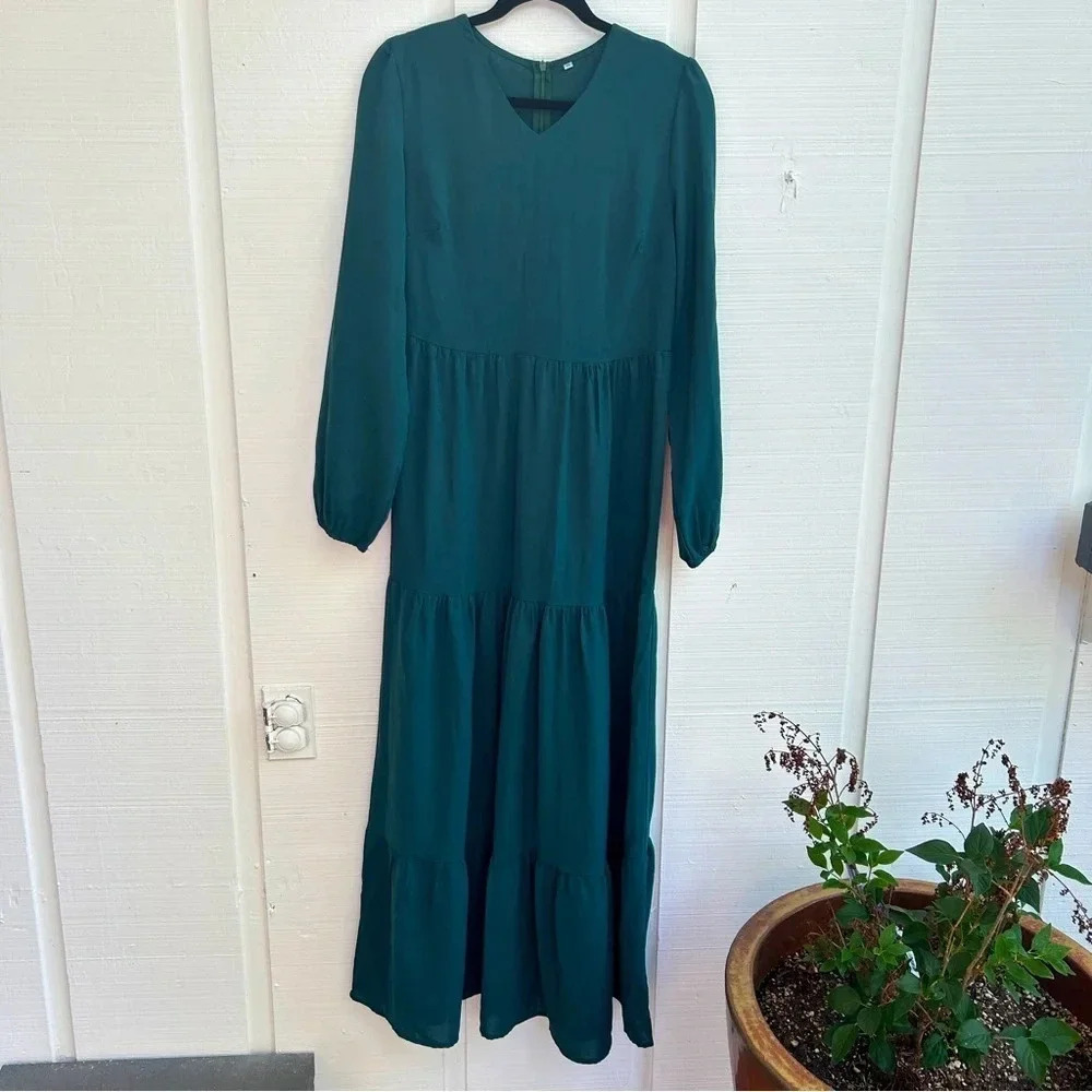 Women’s Flowy Dark Green Long Sleeve Tiered Skirt‎ V-Neck Boutique Maxi Dress